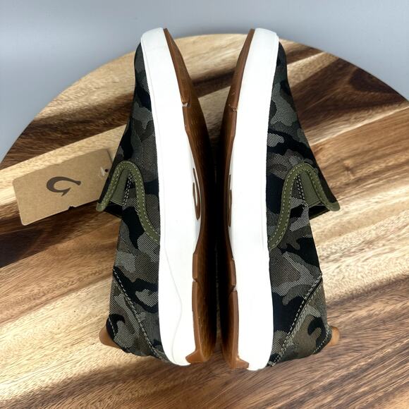 OluKai Lae\'ahi Pa\'i Camo Slip On Loafers Men\'s Sz 10.5 Casual Comfortable Shoes